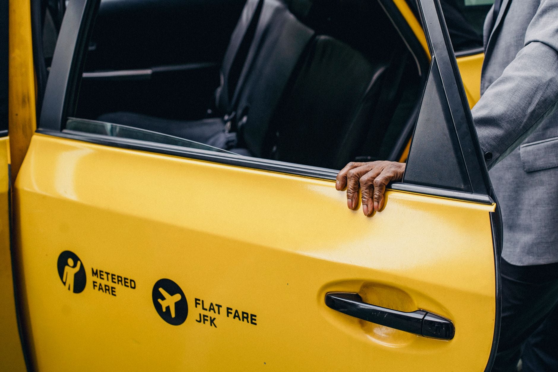 Taxicentrale Schiphol – Uw betrouwbare vervoersservice naar en van het vliegveld